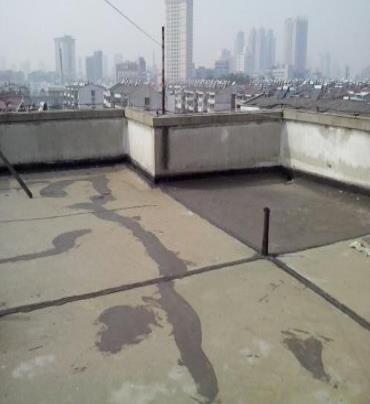 马边漏水维修 楼顶漏水是什么原因，楼顶漏水维修方法是什么?